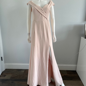 Lulu’s maxi dress off the shoulders pale pink‎ side slit